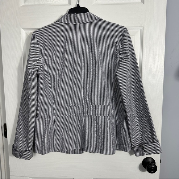 Charter Club sz. Large seersucker blue/white jacket, spring, nautical - Picture 8 of 11